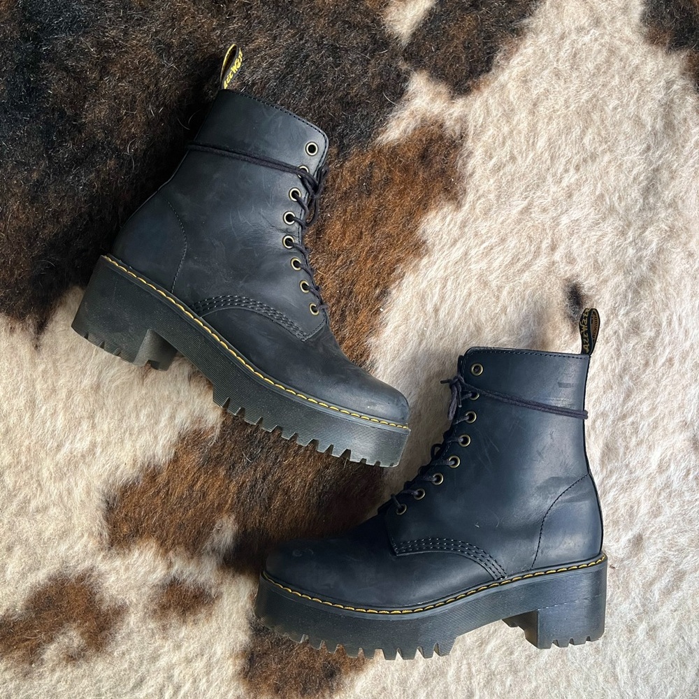 Dr Martens Shriver Platform Heel Lace Up boots docs
